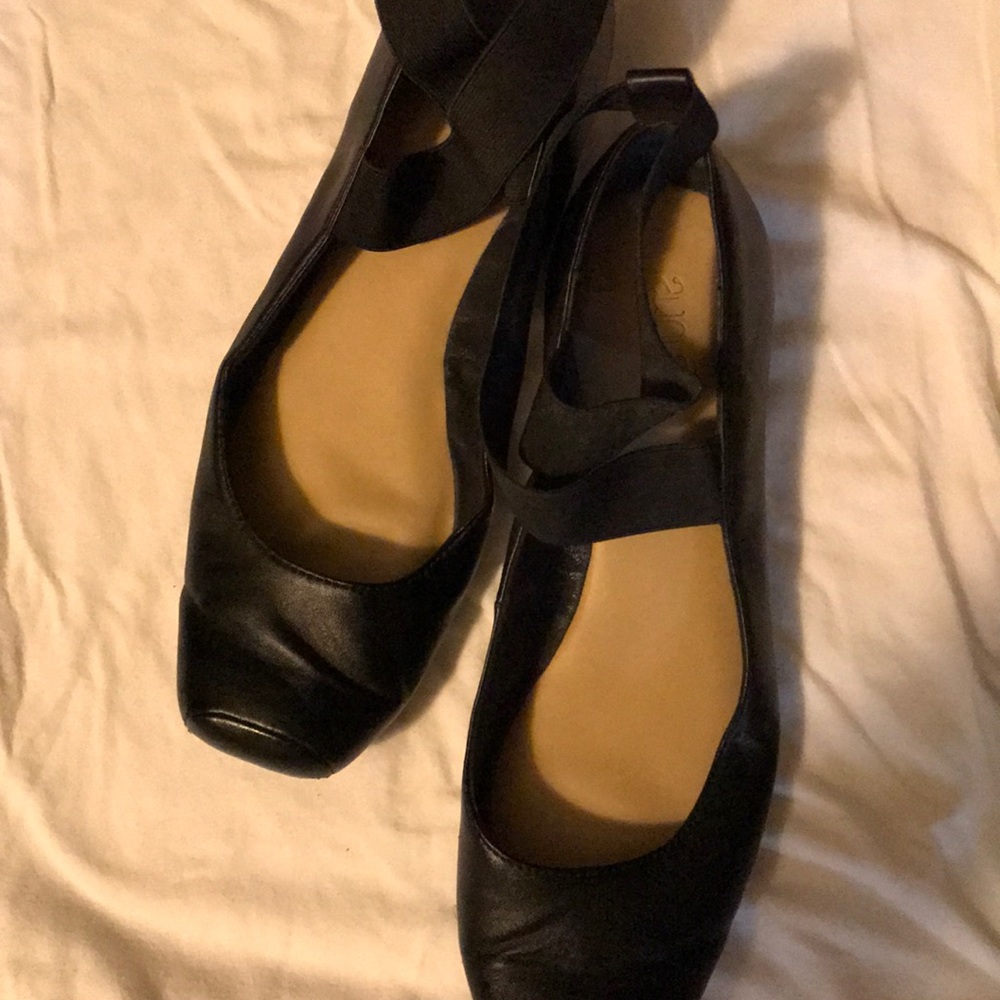 Black flats